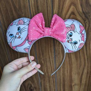 EUC Minnie Ears - Marie from Aristocats - Pink & Pearls